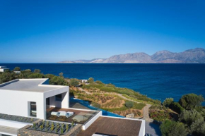 IREMIA SEAFRONT VILLA, Timeless Lifestyle